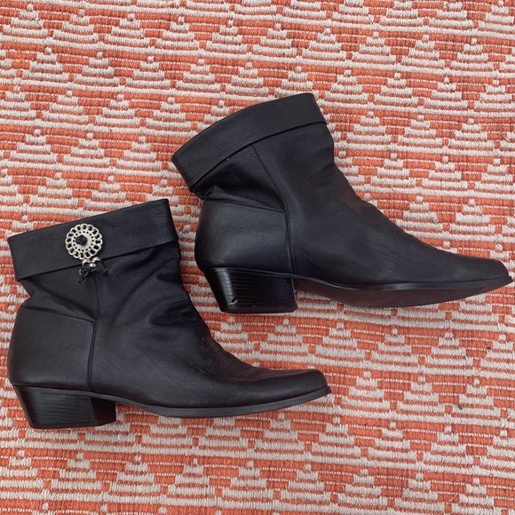 Vintage western slouch boots - Picture 1 of 10